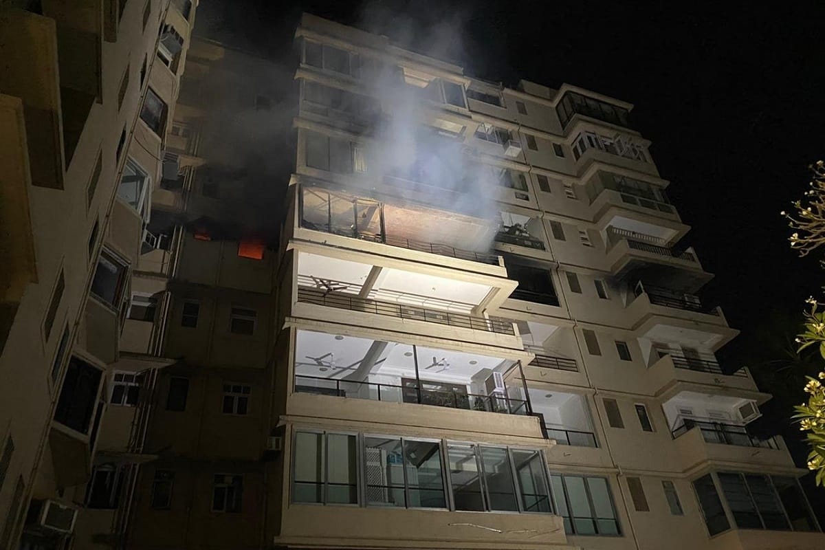 Mumbai Fire breaks out in a building near Hanging Gardens at Malabar hill
