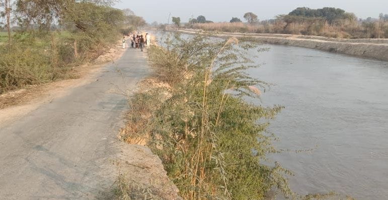 phir jaanaleva banee nahar kee sankaree sadak