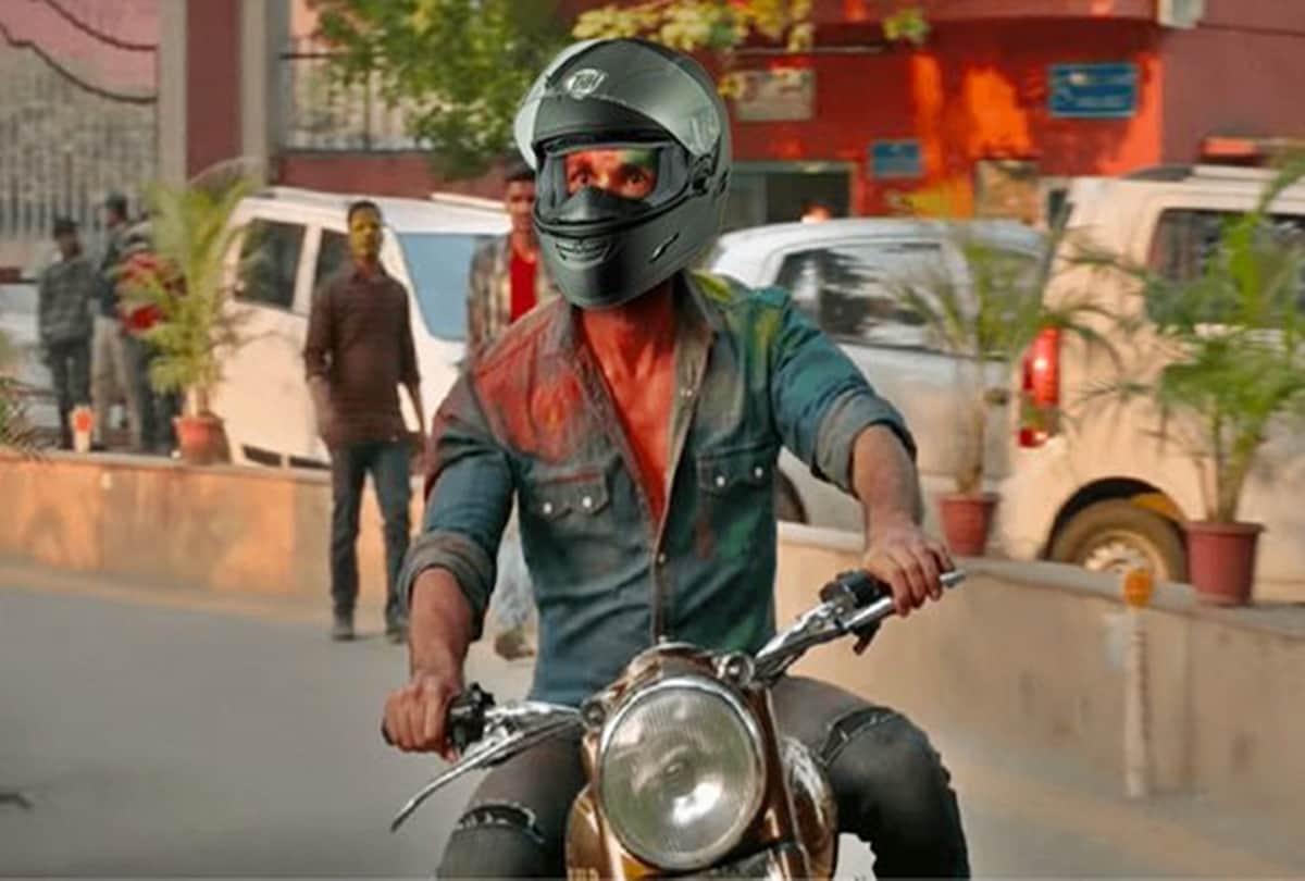 Gurugram Traffic Police dropped a meme inspired by scene from Shahid kapoor Kiara Advani Kabir Singh