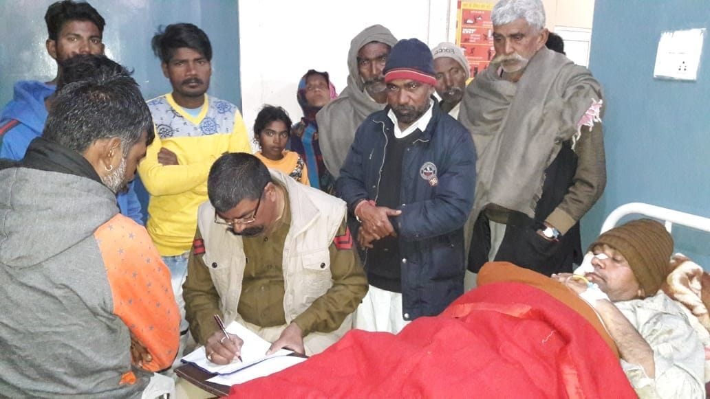 Three injured in collision with two pickup vehicles, fatehabad