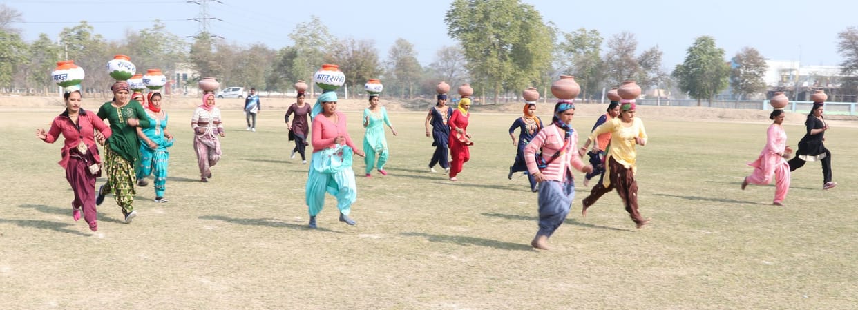 sport, suman win first price in 100 metre race, fatehabad
