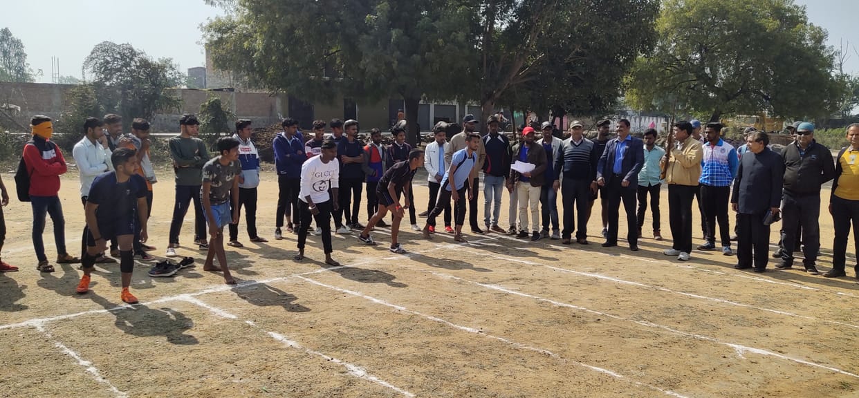 Ankit and Preeti run fast in running competetion