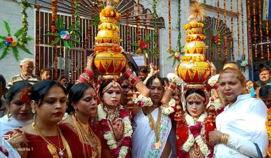 kinnaron ne kalash yaatra nikaalee, chaak poojan kiya