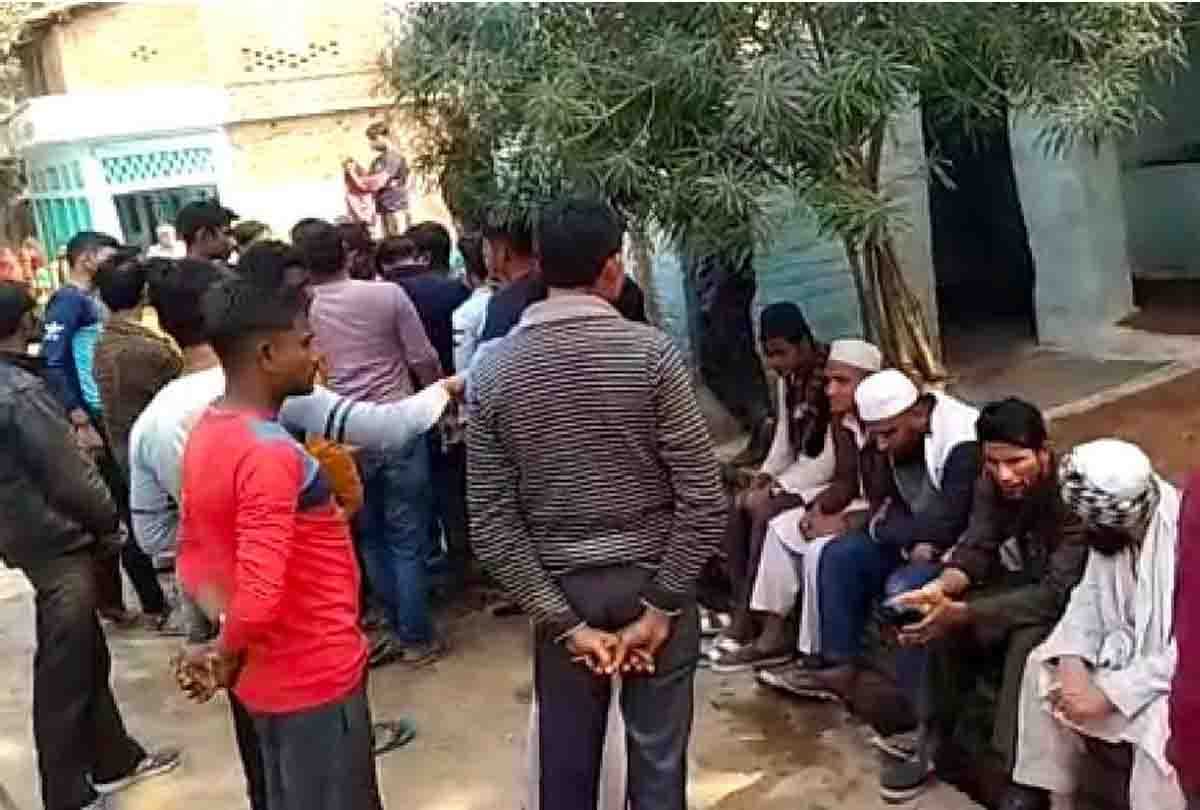 Police arrested 15 suspects from Delhi and Bihar