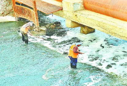 environmentalist MC Mehta Inspected Agra sewer system