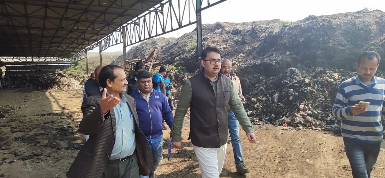 the process of making manure from garbage starts