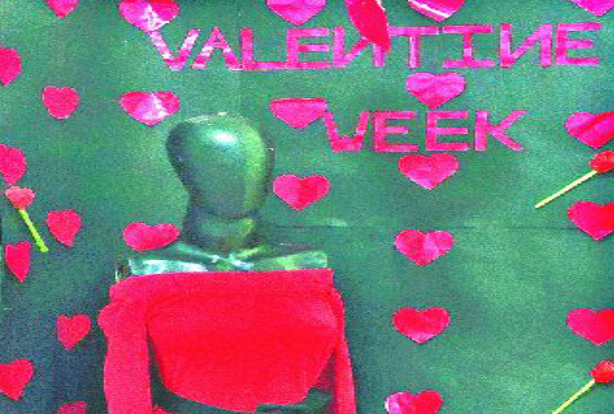 valentine week 2020 gifts markets in agra