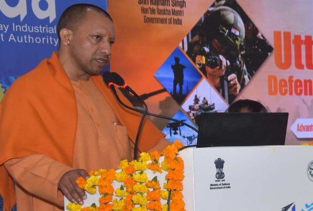 Special story of CM yogi adityanath during mohan mundera scandal kushinagar