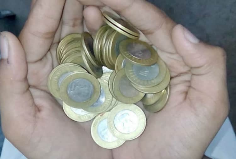 Crime to Refuse to Accept 10 Rupee Coin, Differentiate in Between Real or Fake