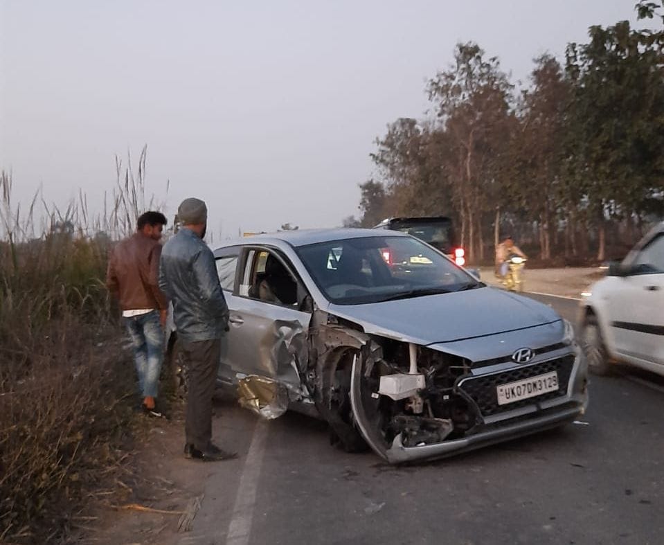 five injured by illusion of trck, truck driver  absconding