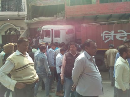 Uncontrolled truck crushed half a dozen vehicles one after the other, killing the student