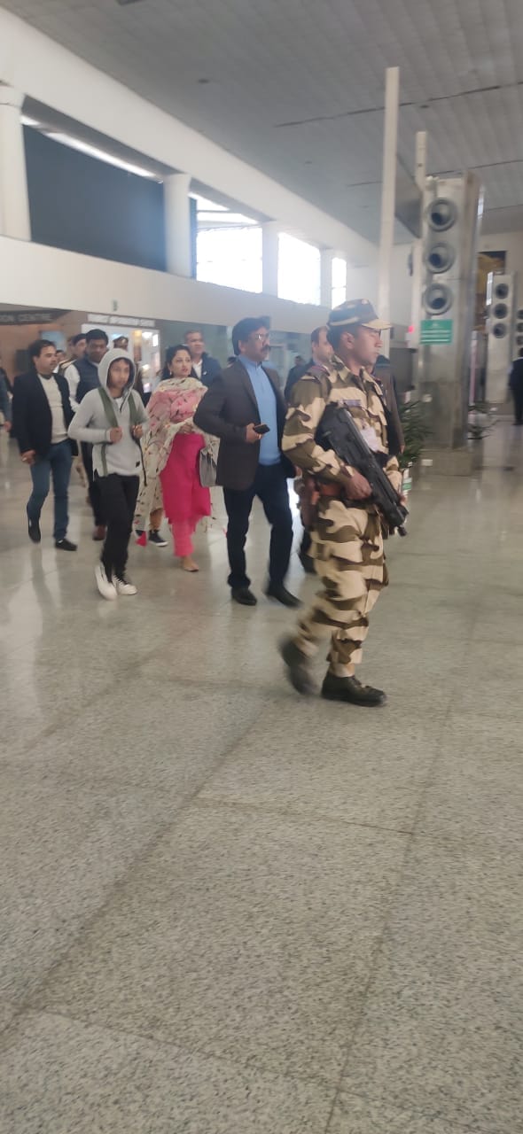CM of Jharkhand left from Babatpur Airport to worship Baba Vishwanath