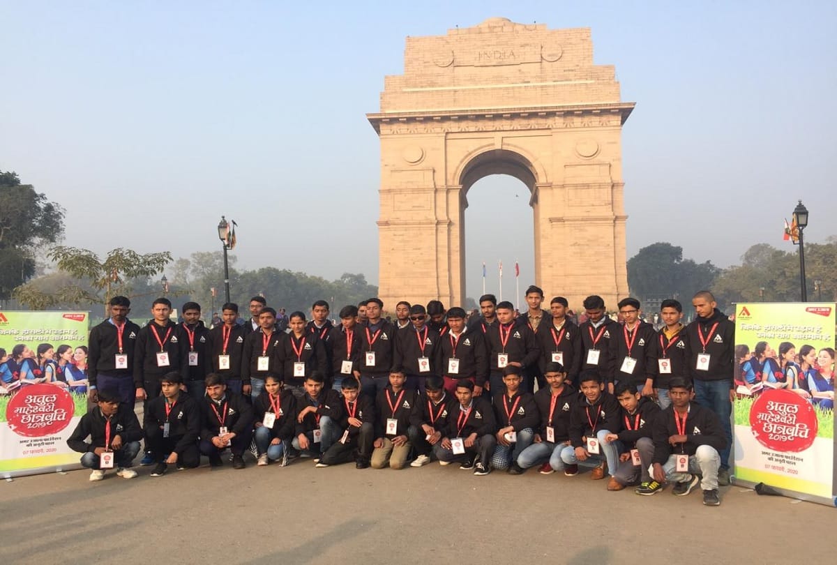 atul maheshwari scholarship winner students honored by lok sabha speaker
