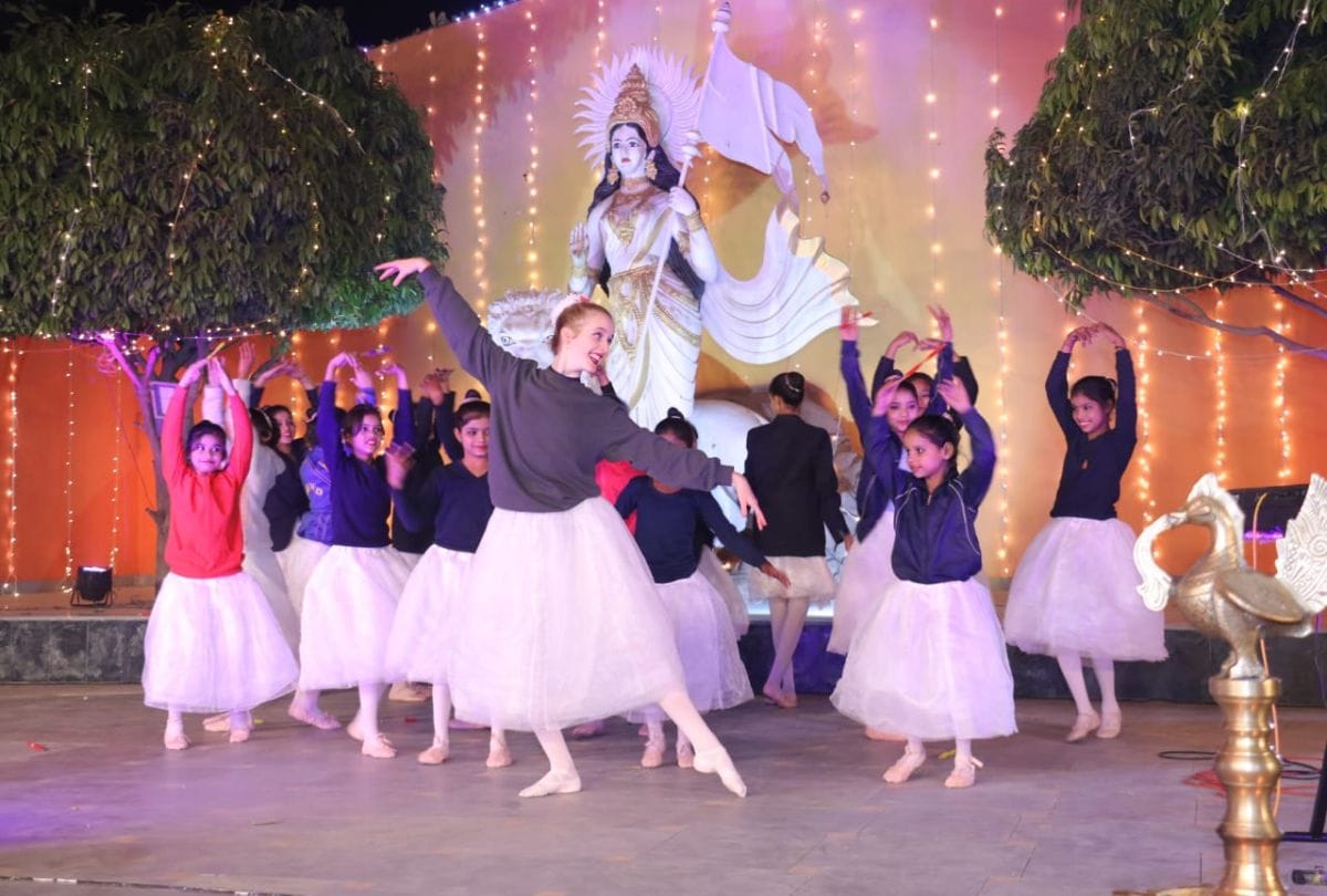 American school girls performs radha krishna leela in vatsalya gram vrindavan
