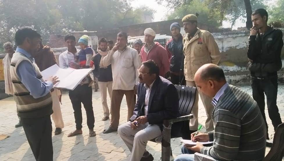 Hathras: Missing teacher-teacher in primary school in Piparamai
