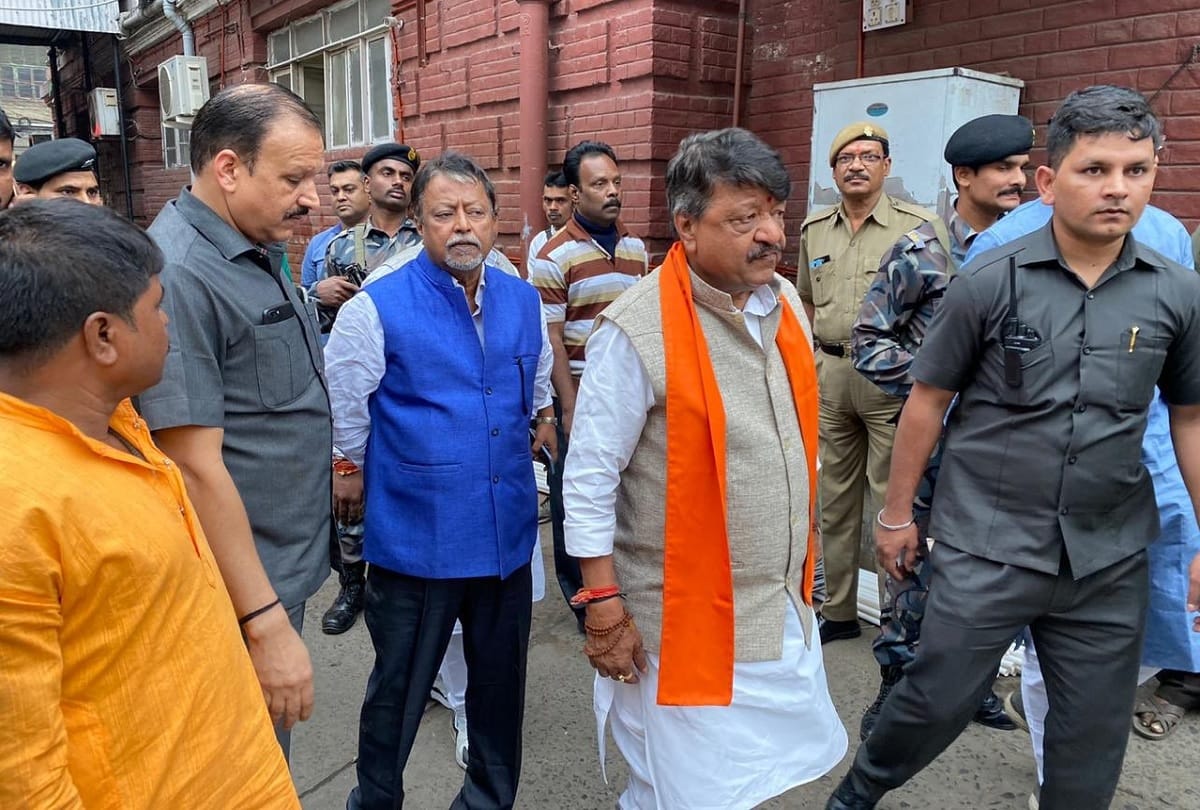 Kolkata: Police detains BJP leader Kailash Vijayvargiya,  BJP rally in support of caa