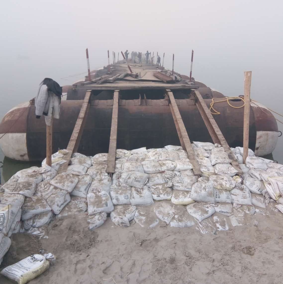 Pipa bridge was not built even after four months of the scheduled time