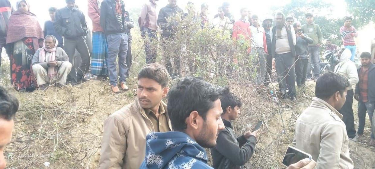 Uncontrolled tractor overturns in pit, driver dies