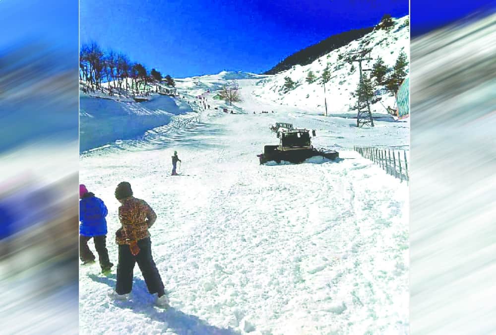 Snow covered Auli beautiful visuals before national skiing championships 2020
