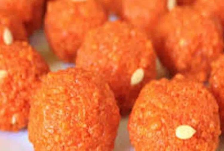 samples of laddu of kesari sweet house and ghee of naneh sweets failed in report lab in lucknow