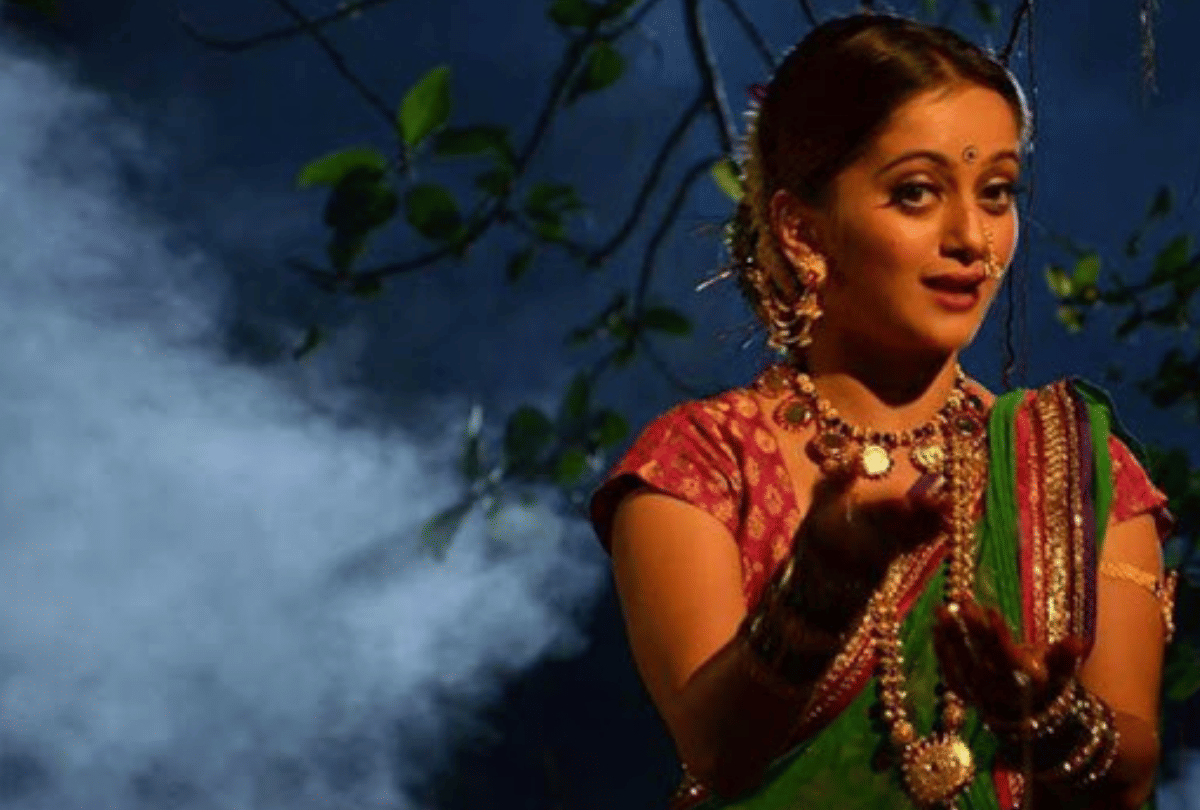 marathi actress Manasi Naik file complaint of molestation in mumbai