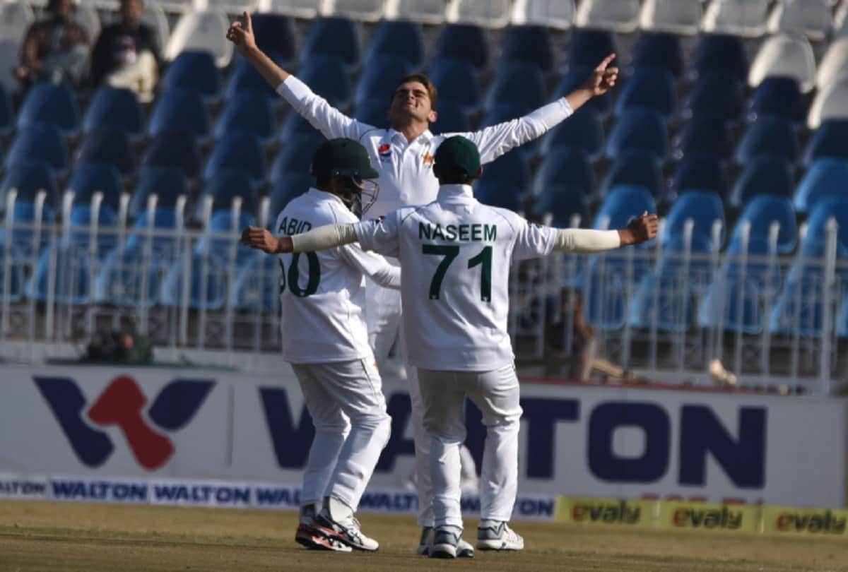 Pakistan current pacers are 17-18 years only on paper, says Mohammad Asif