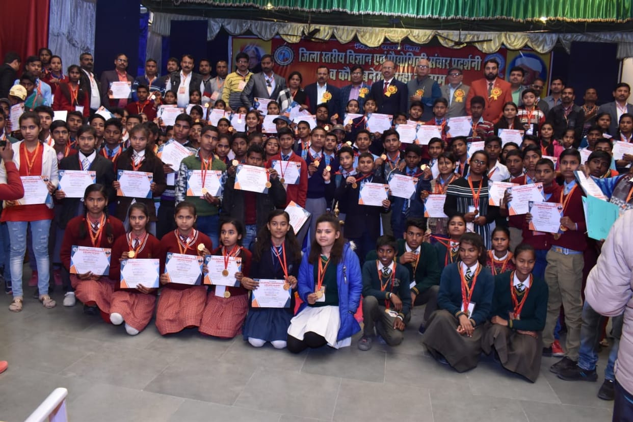 modern India children reflecting like Kalam in Gorakhpur
