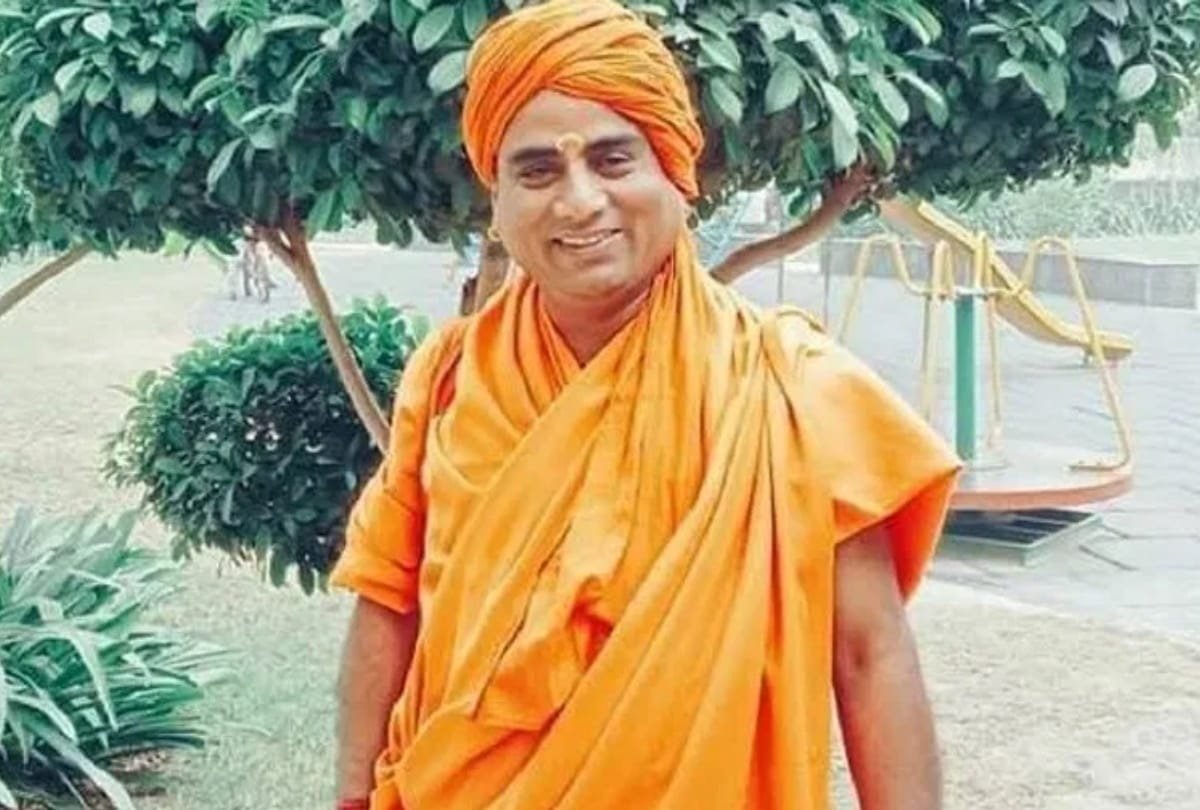 Hindu mahasabha leader Ranjeet bachchan full life story