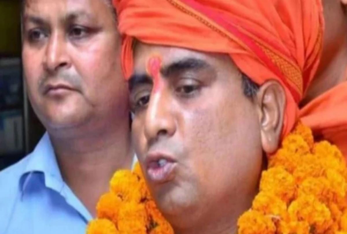 Hindu mahasabha leader Ranjeet bachchan full life story