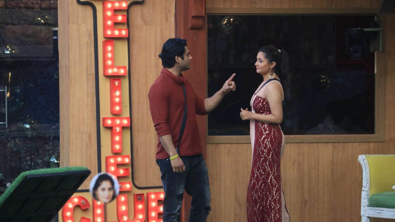 Bigg Boss 13 Rashami Desai reveal the reason why her fight with Sidharth Shukla in salman khan show