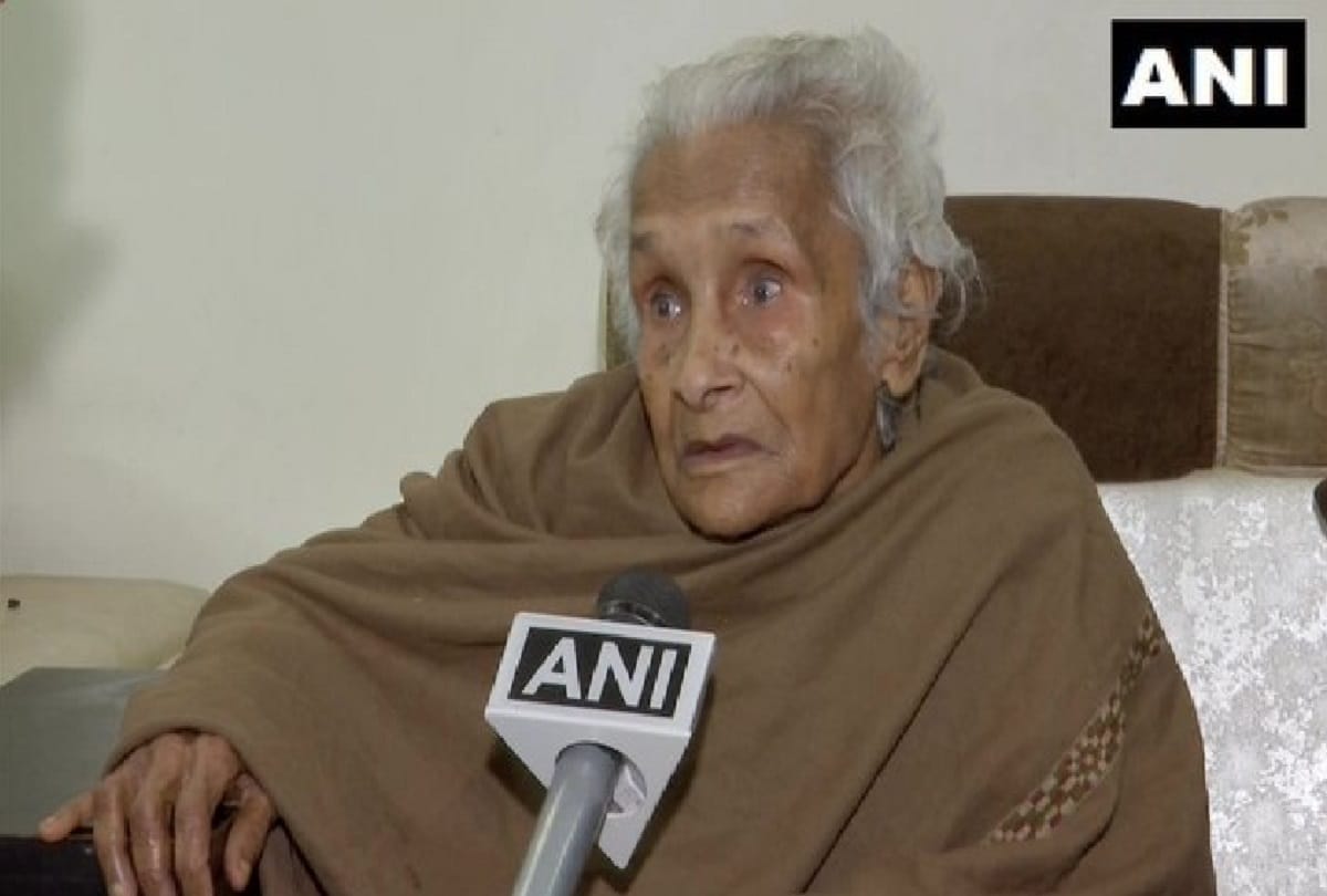 110-yrs-old Kalitara Mandal, the oldest voter of Delhi is all set to cast her vote