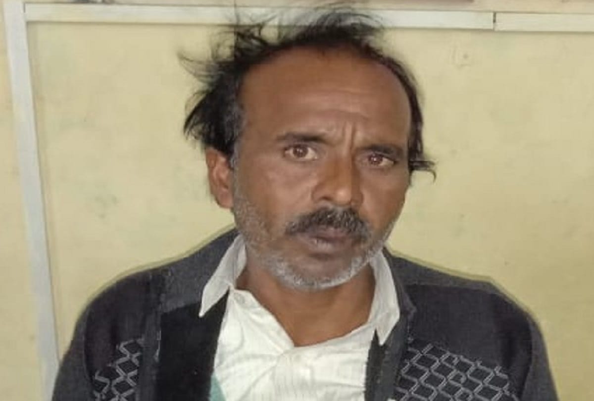 A porter from Farrukhabad was sent to jail for carrying explosives in a bus