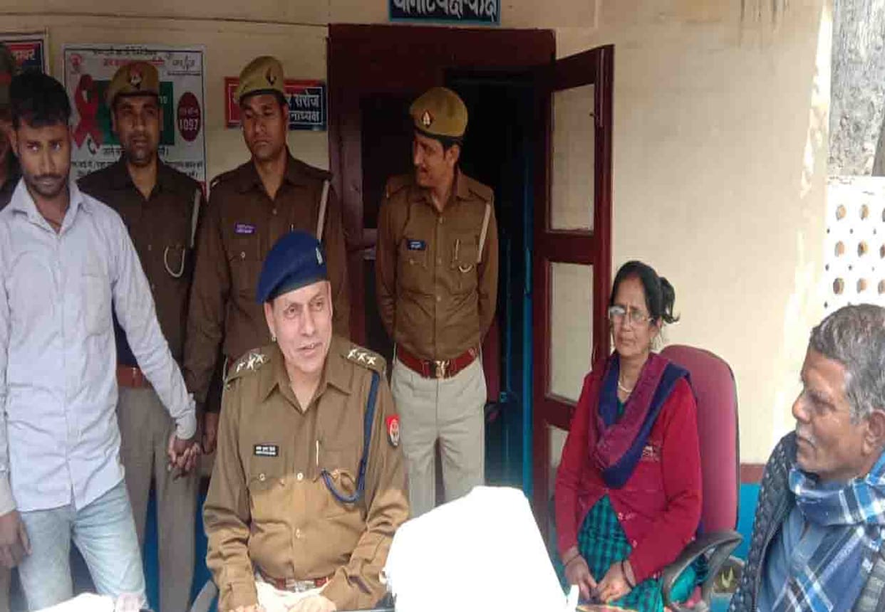 Thief couple caught stealing in Udhampur Express with jewelry and cash worth lakhs
