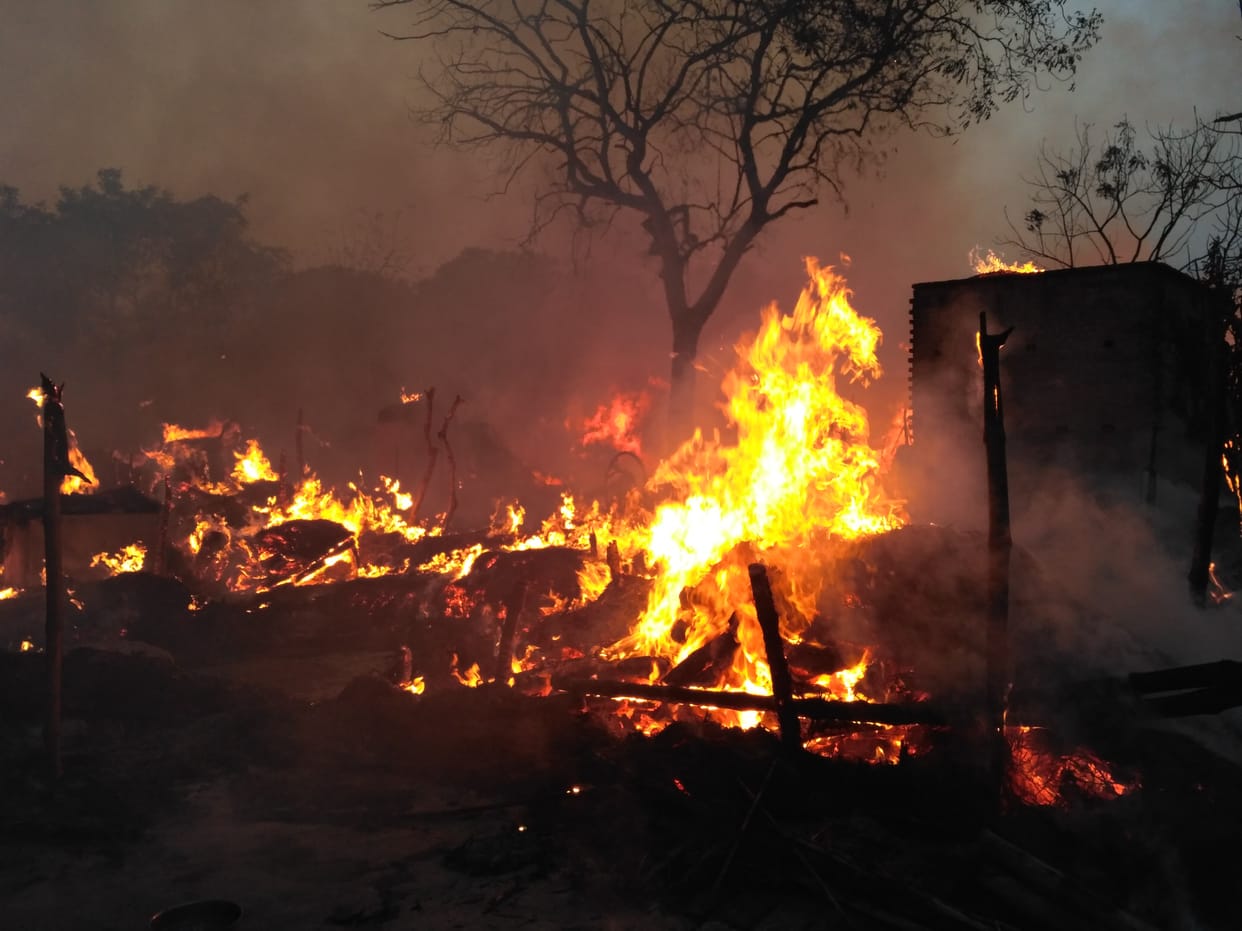 50 residential slums ashes in Sarangpur village
