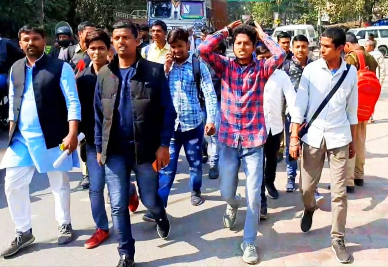 ABVP workers took to the road