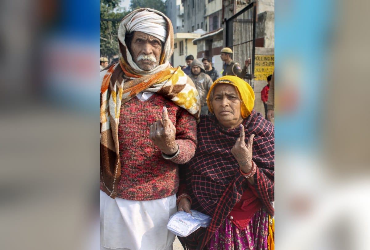 delhi election 2020 110 year old oldest voter of delhi cast her vote and other senior citizen too