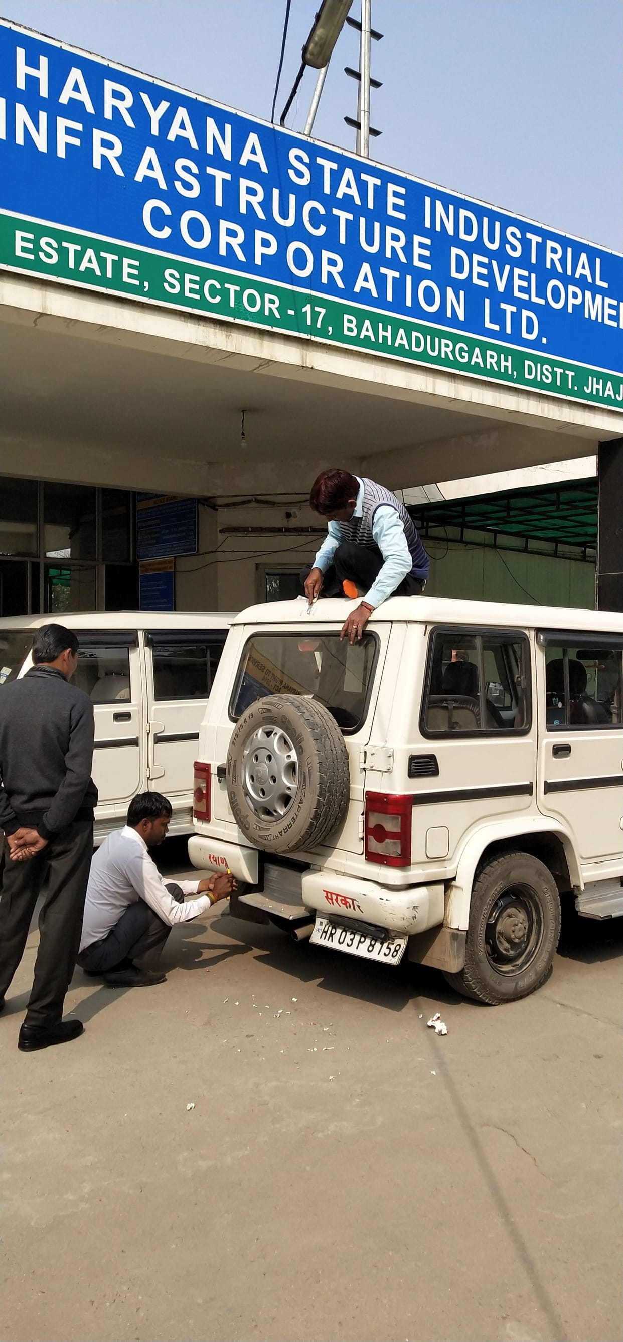 Haryana government's sticker started to be removed from government vehicles, private drivers were flying the flag
