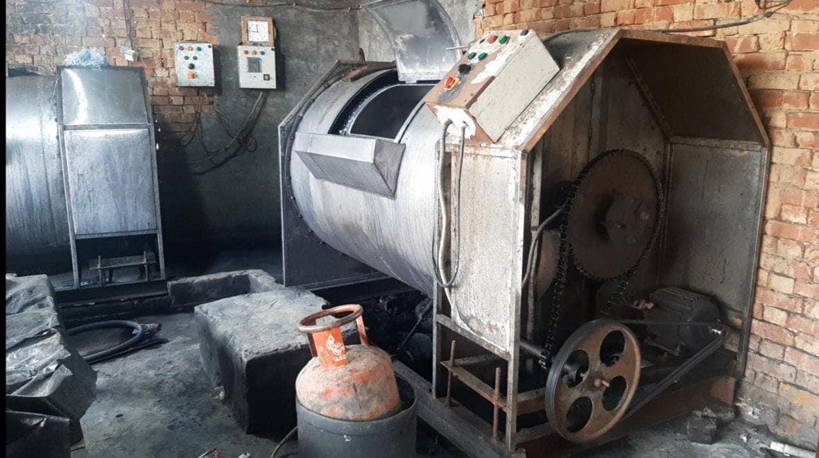 Consumers burning gas stove, cooking gas business