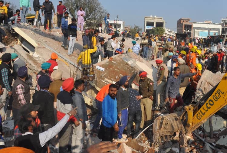 Negligence of District administration, Building Collapses At Kharar, Punjab