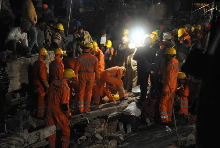 Punjab News: Building Collapses At Kharar, Negligence Of Administration