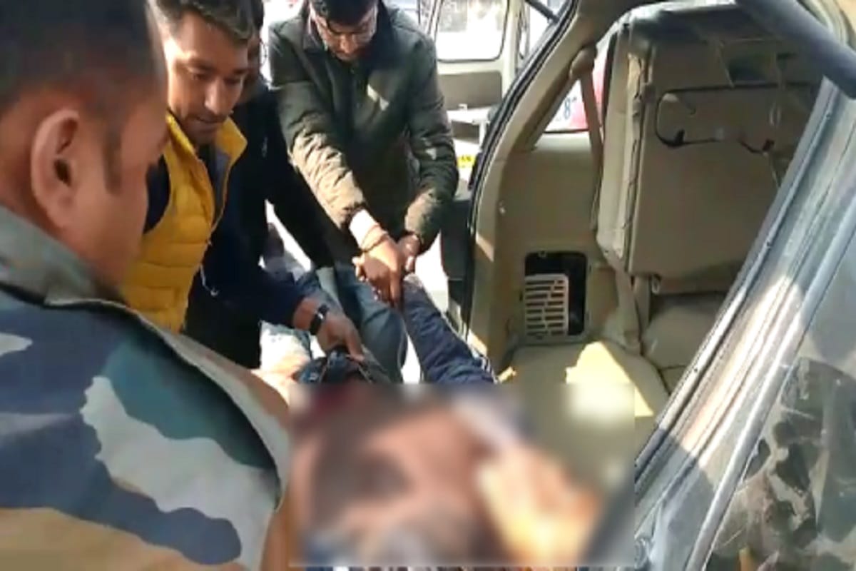 A dead body of young man has found in fortuner car in Muzaffarnagar city of Uttar Pradesh