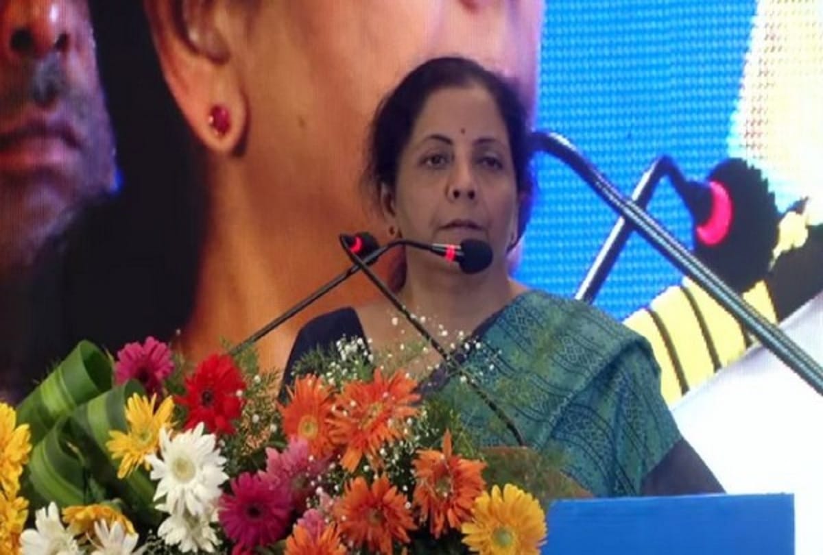 10 banks will merge into four from April 1, Modi government approved, Nirmala sitharaman