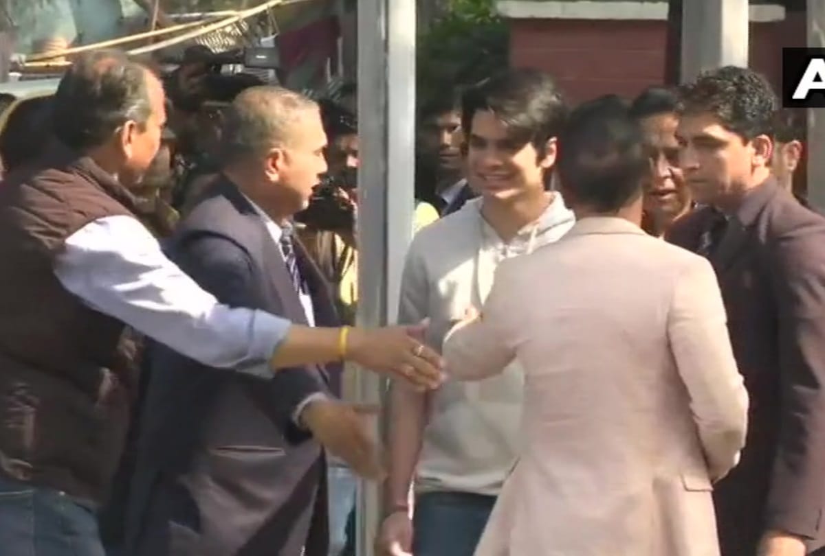 Delhi election 2020 priyanka gandhi son raihan vadra vote first time is happy want delhi best city