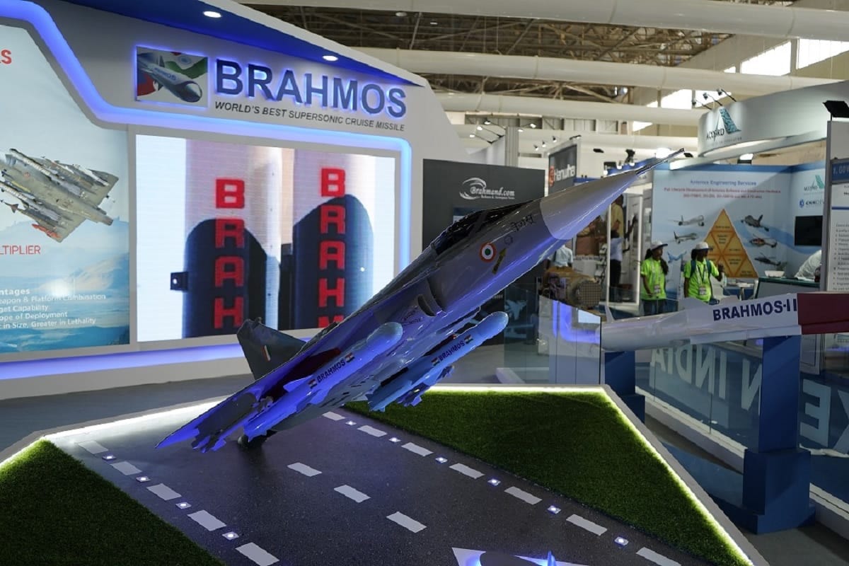 defence expo 2020: Virtual Flying experience of Brahmos Missile equipped Sukhoi 30 MKI
