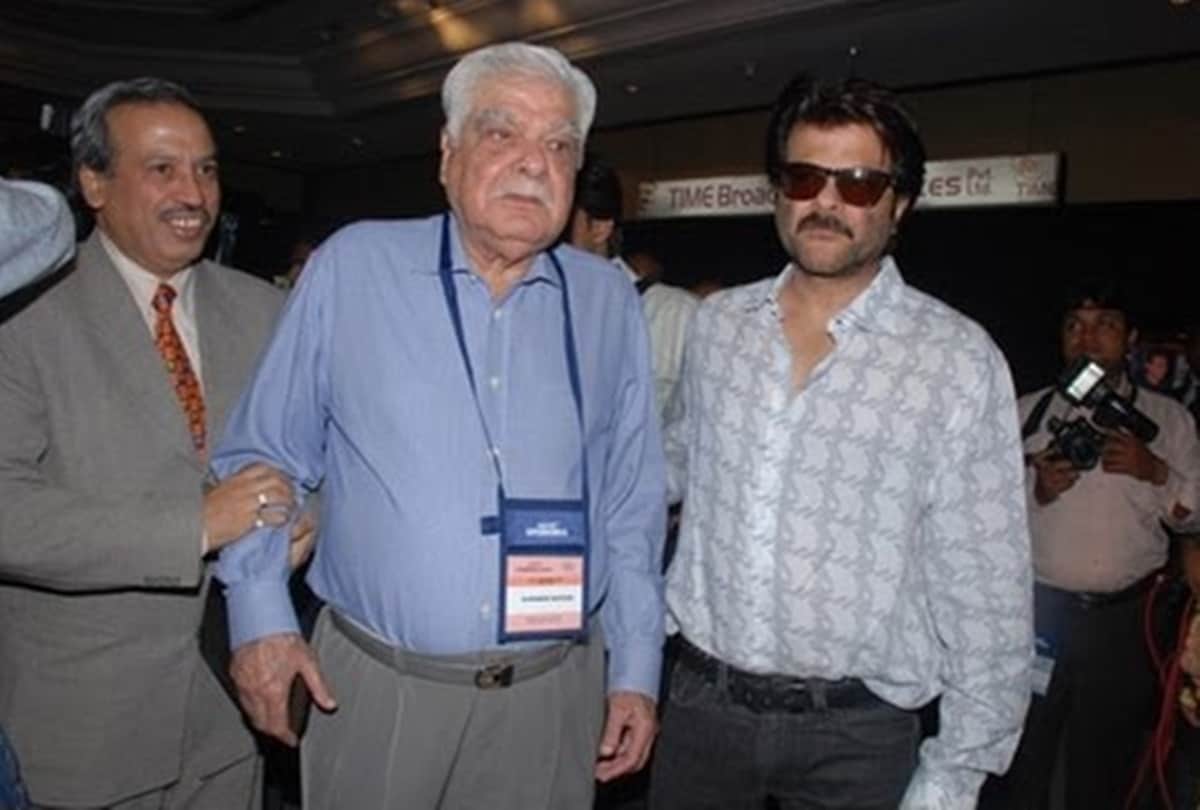 Anil Kapoor Boney Kapoor Sonam Kapoor Janhvi Kapoor Arjun Sanjay Unveil Surinder Kapoor Chowk Mumbai