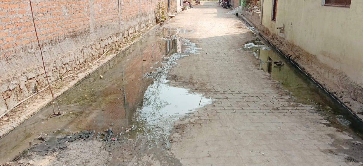 Drains buzzing With dirt in chaukabagh