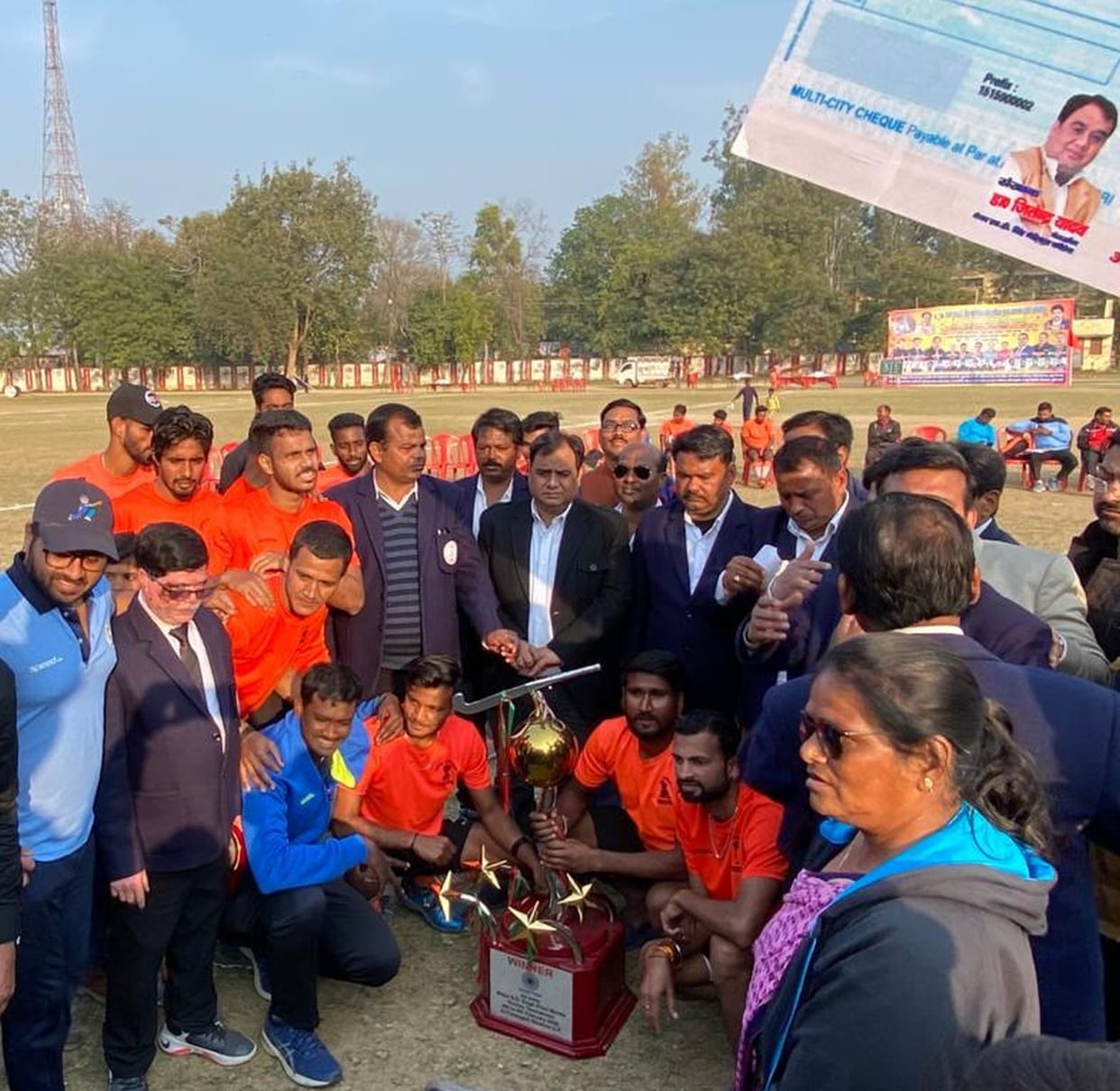 Central Secretariat team captured trophy