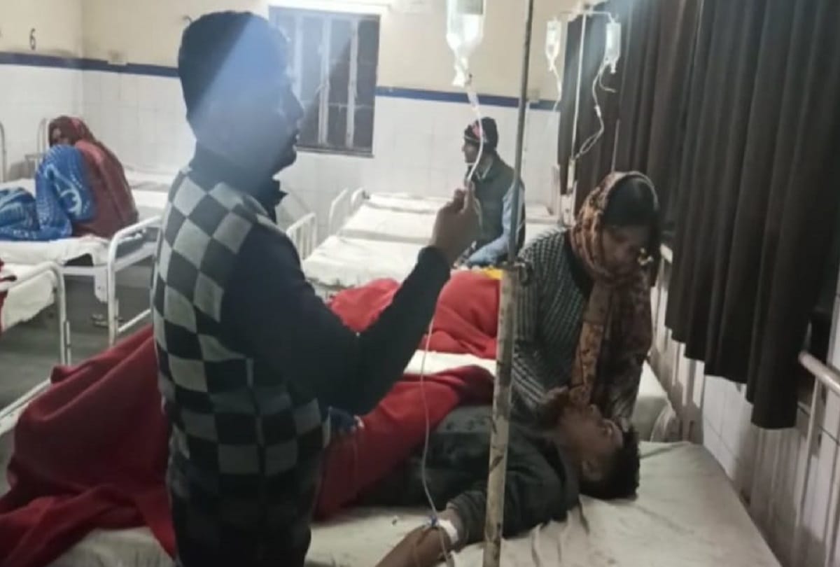 Rajasthan Dholpur Accident car fell into a ditch due to tire burst