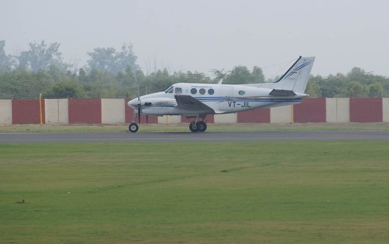 Airport: SpiceJet will start 18 seater flight from March, construction of 10 thousand feet strip will start in April