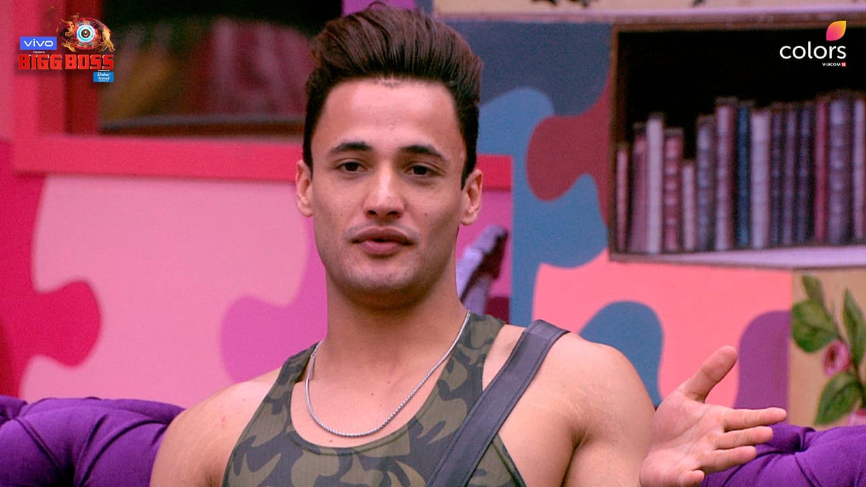 Bigg Boss 13 finale Rumours says Asim Riaz leave the show for taking money bag know the truth